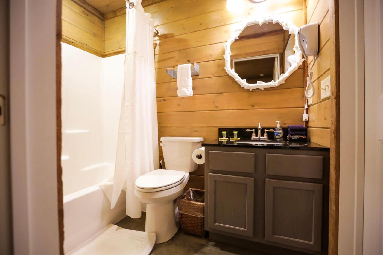 Knotty Squirrel Cabins เมาน์เทนวิว ภายนอก รูปภาพ