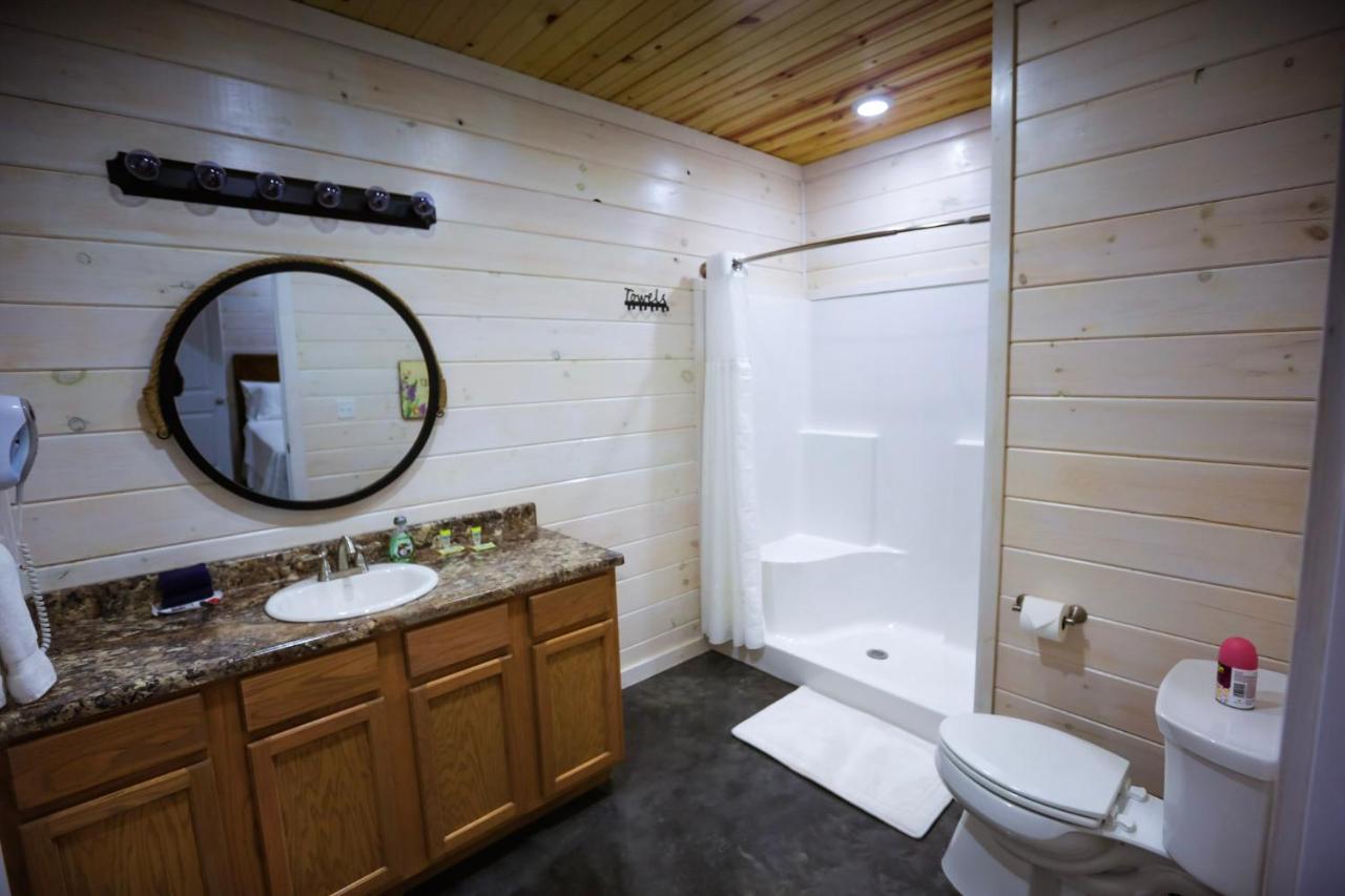Knotty Squirrel Cabins เมาน์เทนวิว ภายนอก รูปภาพ